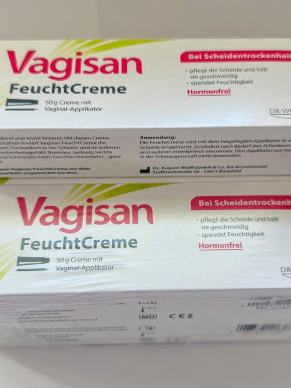 Hormone-Free Intimate Moisturizing Cream - Relief for Dryness & Burning (German - Picture 7 of 8